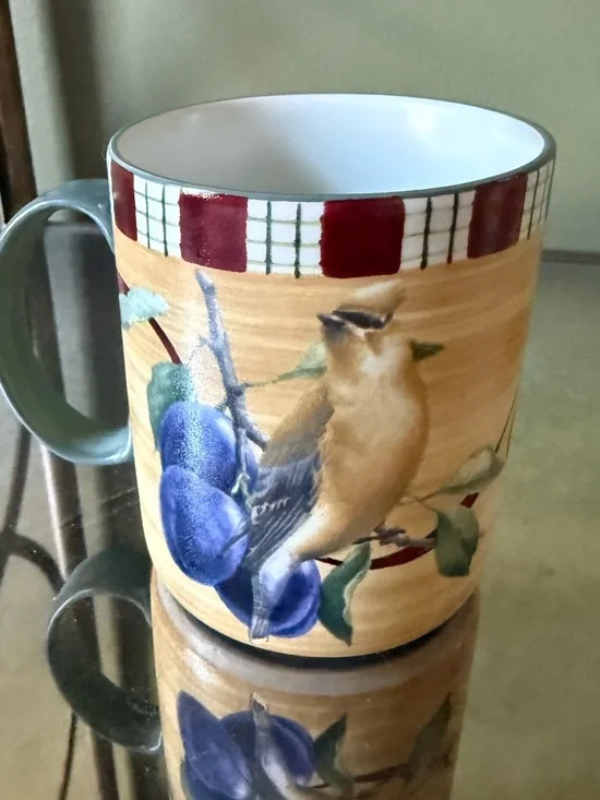 Set of 4 Decorative Ceramic Mugs from the Lenox Winter Greetings Collection - Picture 5 of 10